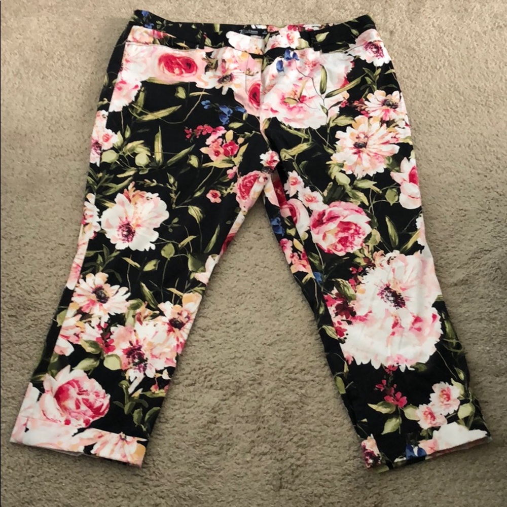 New York & Company Multi Color Floral Print Pants